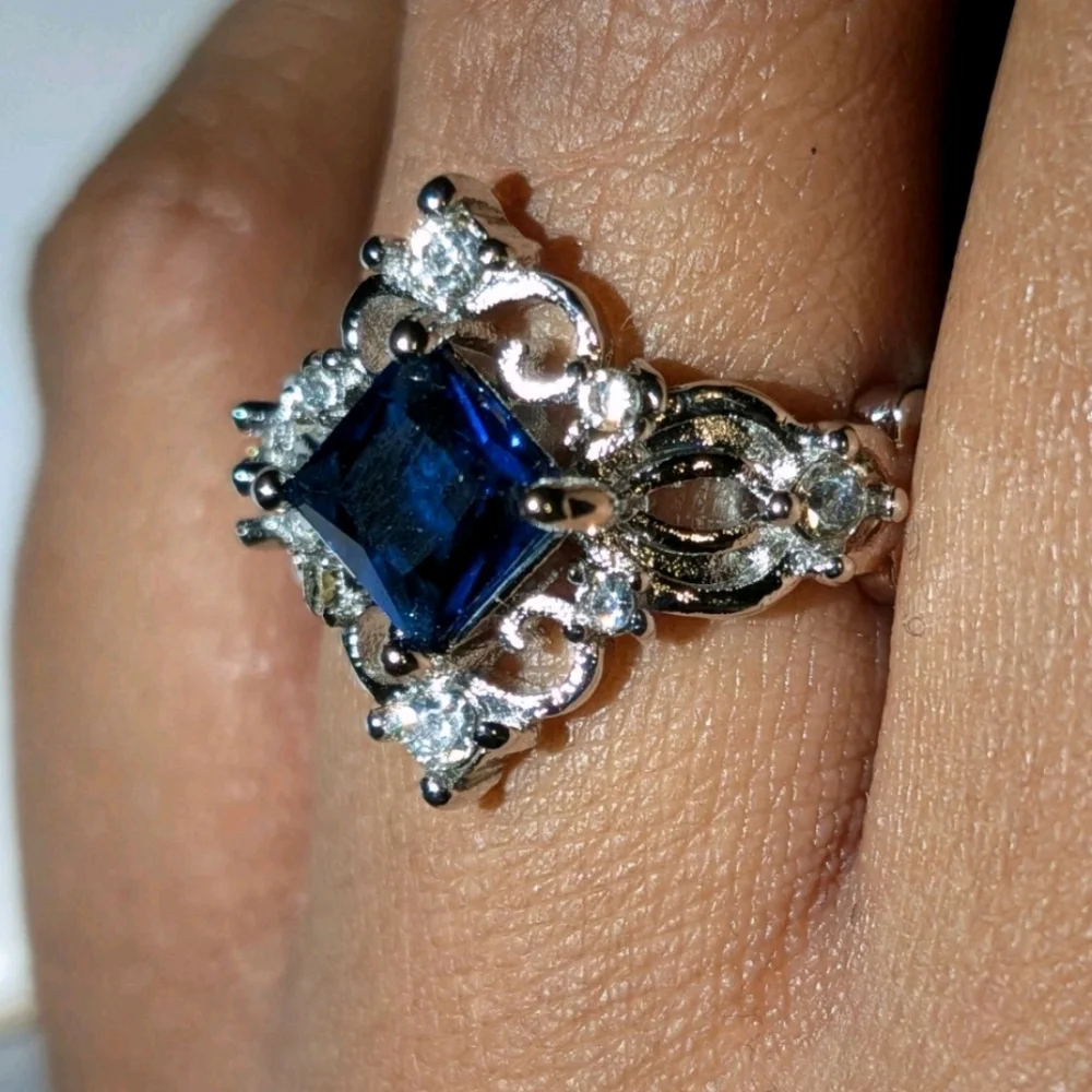 Ladie's Vintage Design Princess Cut Lab Created Sapphire Engagement Ring